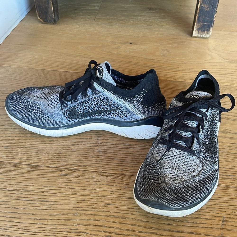 Nike Free Run fly Knit - size 9
